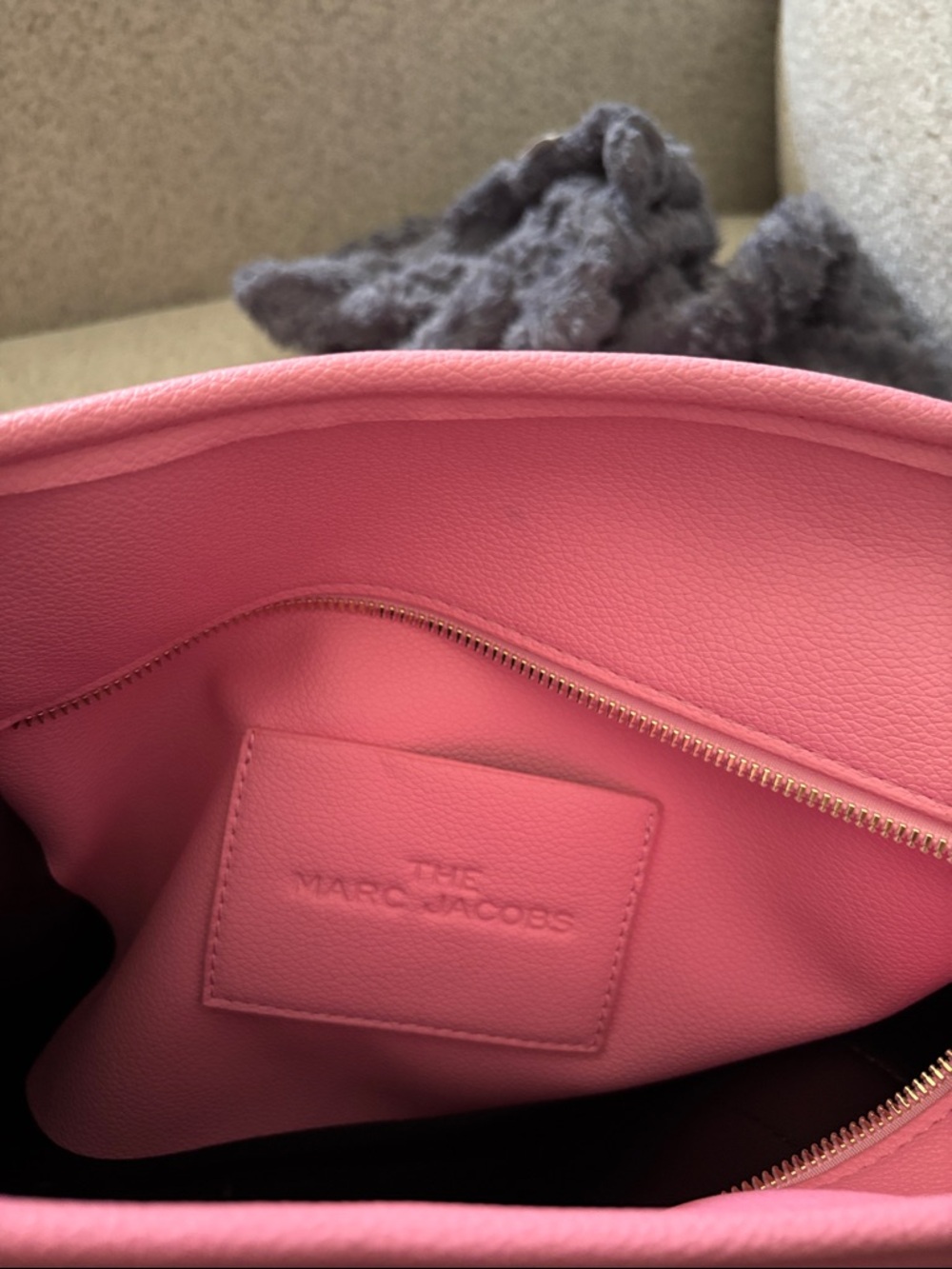 *FASHION ~Tote Bag in Pink - Picture 8 of 9